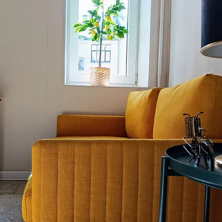 Julia Lacplesa Apartment Riga