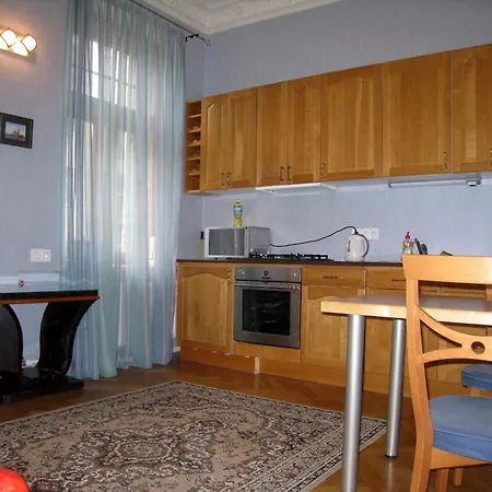 Julia Lacplesa * 里加