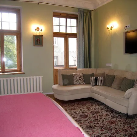 Julia Lacplesa * Ryga