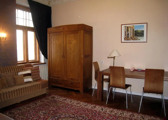 Julia Lacplesa * Ryga